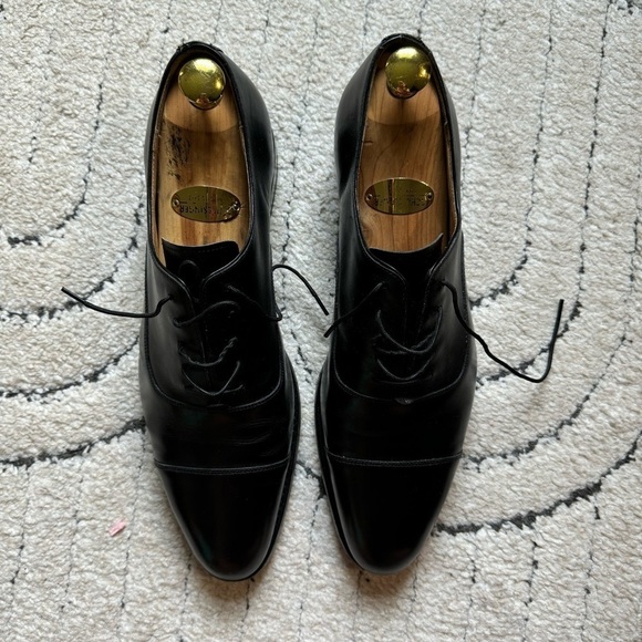 Loding’s men shiny black shoes - Picture 2 of 6